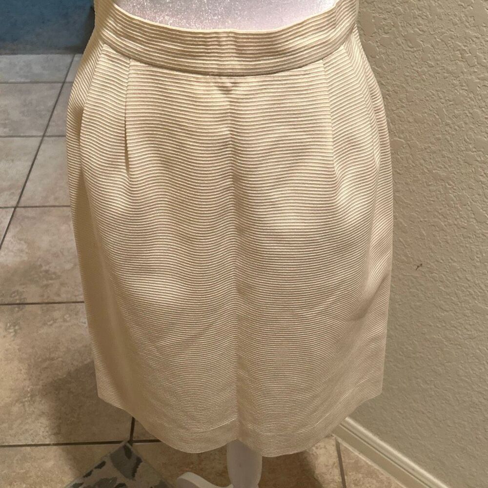 Yves Saint Laurent Size 38 Ribbed Pencil Skirt Cream Neutral Quiet Luxury Simple